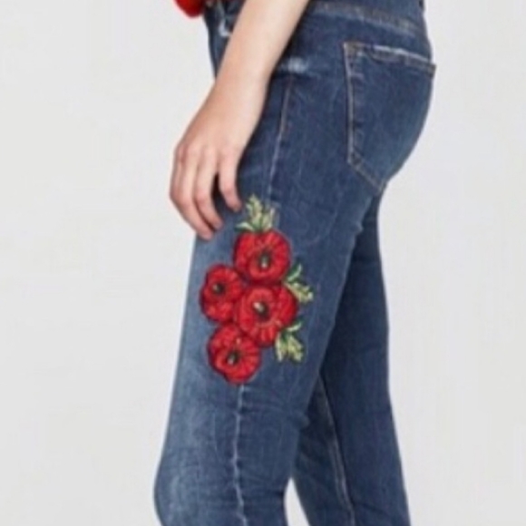 ZARA Trafaluc denimwear Embroidered Floral size 4 - Picture 3 of 6